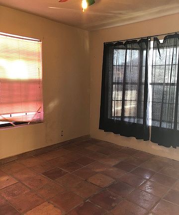 5th image of 411 McNarney St