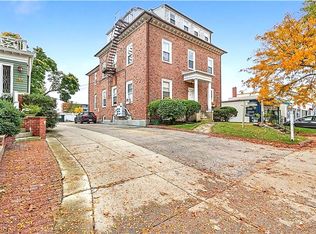 19 S Angell St #8, Providence, RI 02906