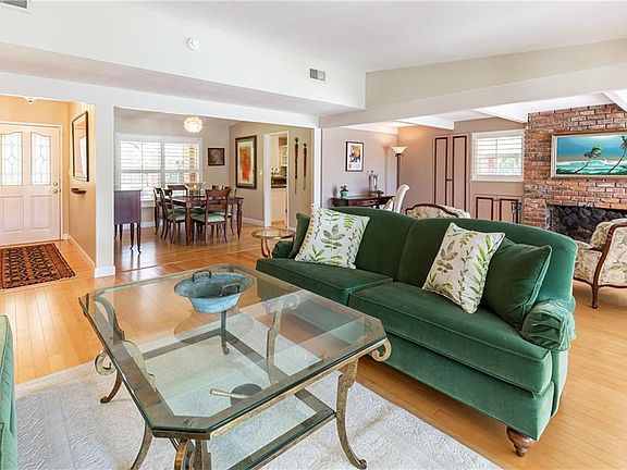 4th image of 2803 Wright Ave