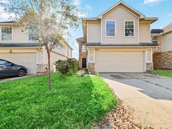 3618 Windmill Village Dr, Houston, TX 77082
