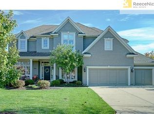 14921 Woodson St, Overland Park, KS 66223