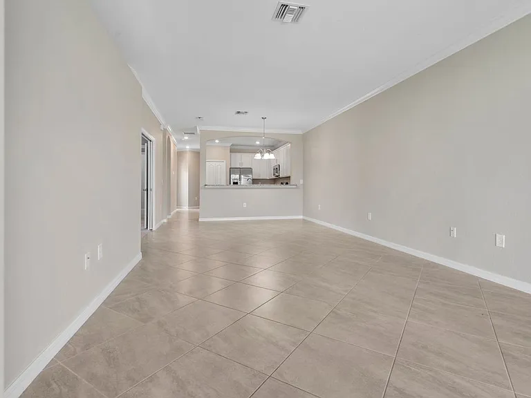 4264 Lemongrass Dr — Photo 6