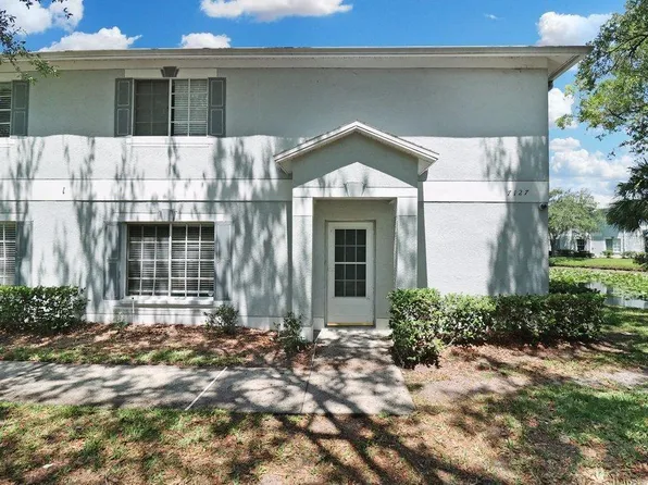 7127 Waterside Dr, Tampa, FL 33617