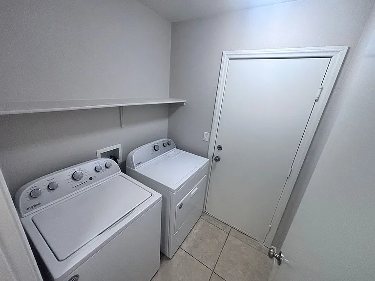 4912 Whispering Spring Ave — Photo 22