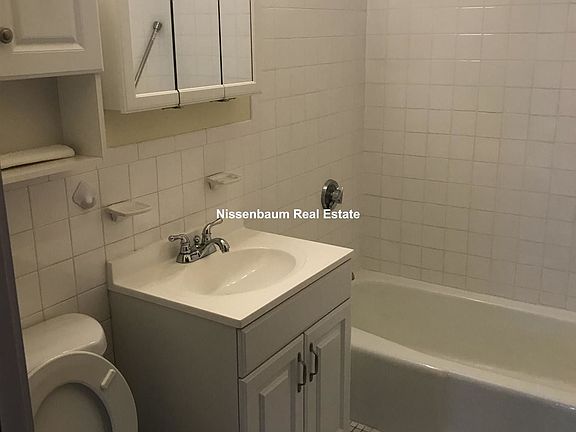 39 Parkdale St. #2 Somerville Shared Unit Photo 3