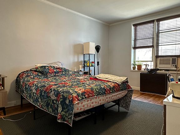 5th image of 67-25 Dartmouth St APT 5K