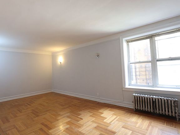 2nd image of 8831 Fort Hamilton Pkwy APT 4F