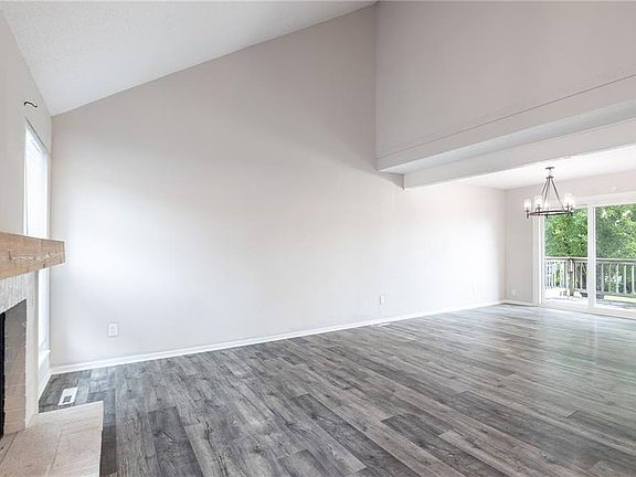 5th image of 5722 N London Ave