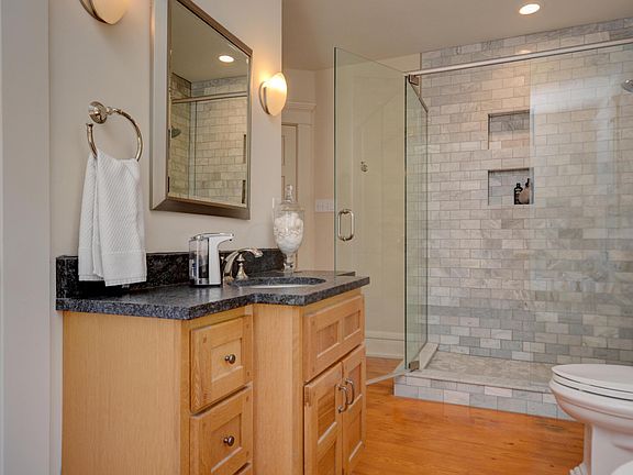 3rd image of 128 W Maple St