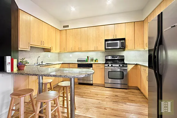 Sold by Halstead Real Estate | media 15