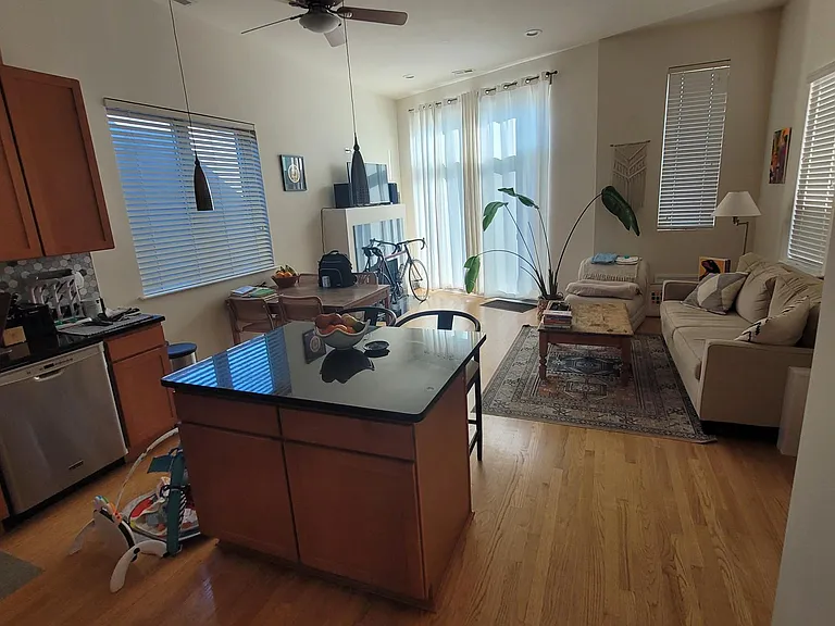Kitchen/Family-living room