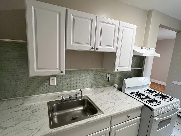 15 Huss Ct #205 — Photo 2
