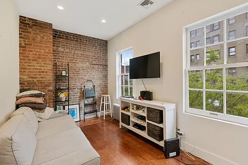 337 Bleecker St #2A Photo 1