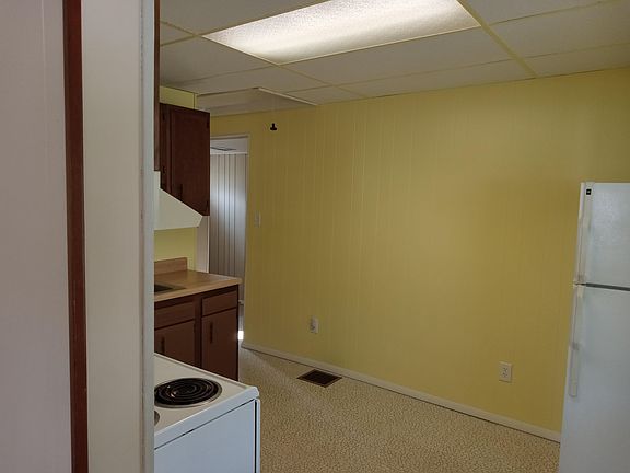 Kitchen, exit to backyard