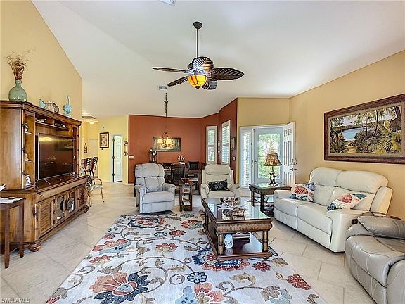 4th image of 20641 Marathona Ct