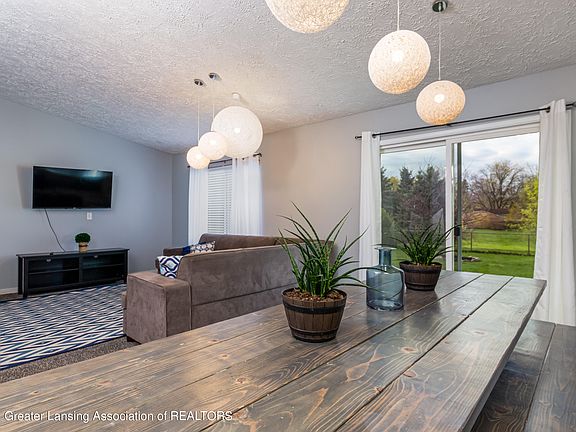 5th image of 4116 Seaway Dr