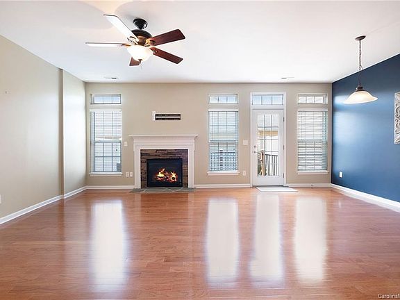 3rd image of 9031 Cool Meadow Dr