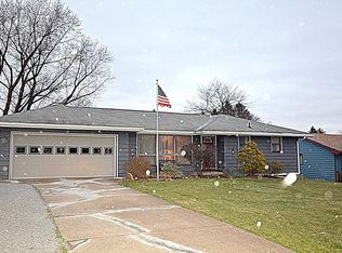 1070 Sewickley Rd, Beaver Falls, PA 15010