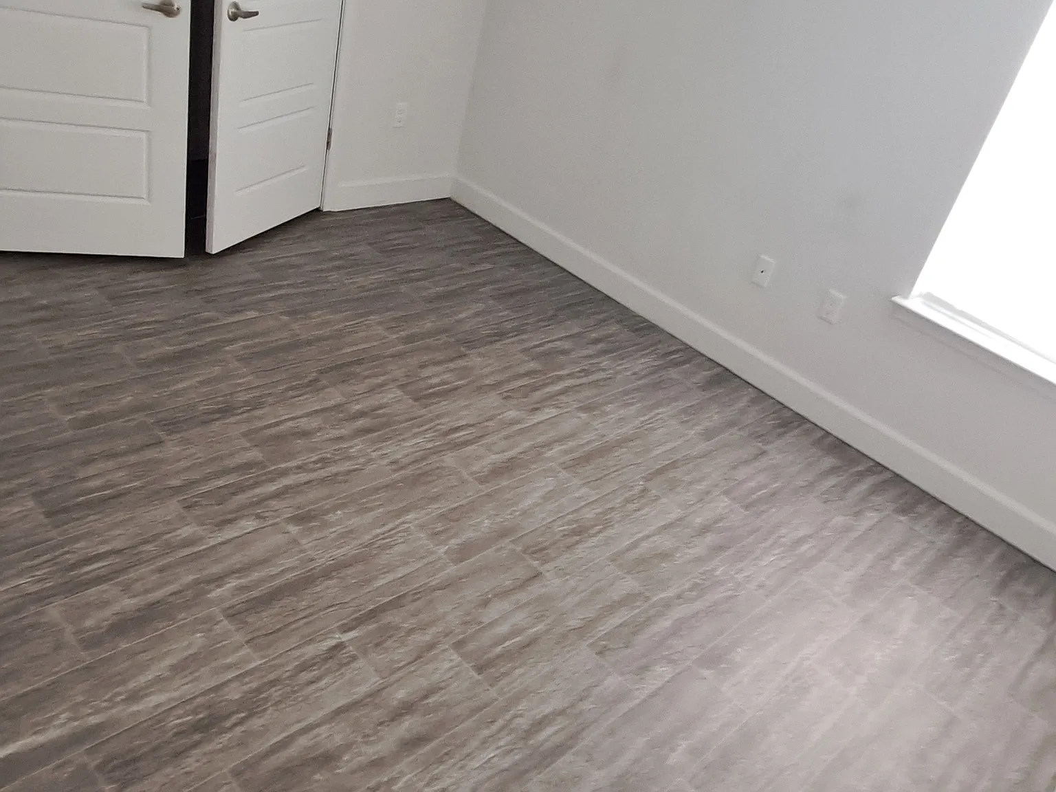 4 bed, 2600 sqft, $800 — Photo 4