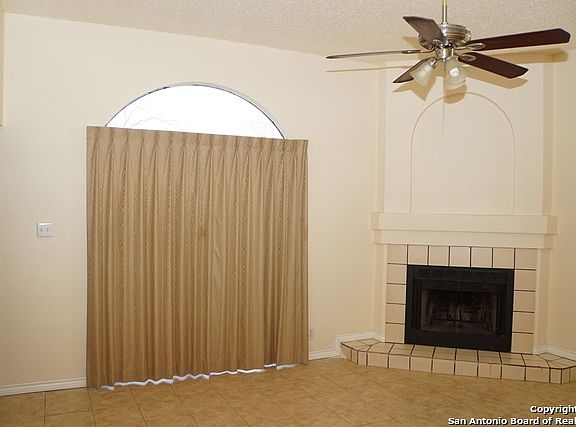 3rd image of 2851 Almond Field Dr