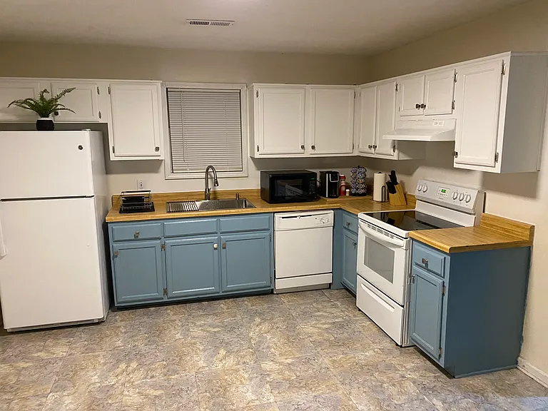 489 Penny Ln — Photo 21