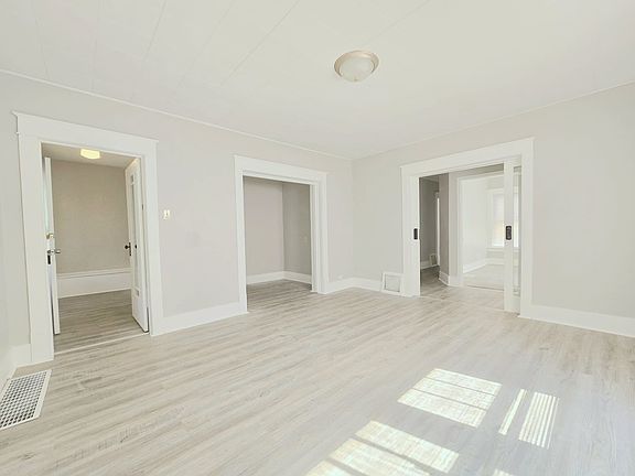 3rd image of 112 E Bowman St #1