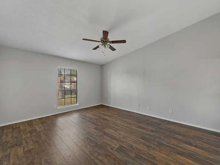 4716 Rose Of Sharon Ln — Photo 11