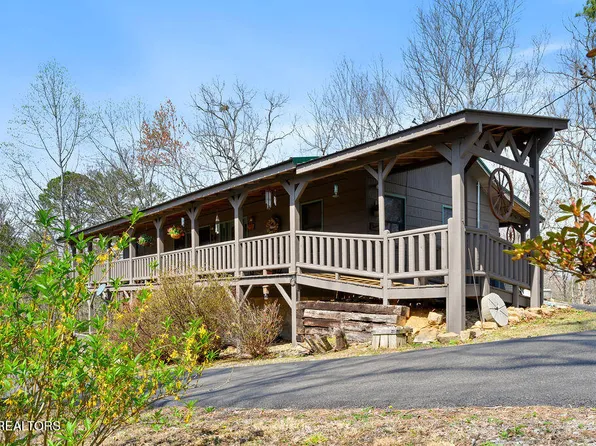3630 Mountain Top Ln, Sevierville, TN 37876