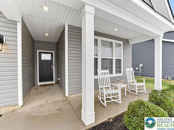 3rd image of 7903 Keystone Dr