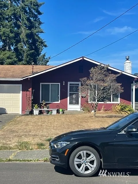 2308 W 2ND Street photo 1
