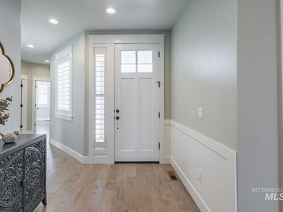 3rd image of 1768 N Annadale Way