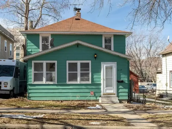 437 Fry St, Saint Paul, MN 55104