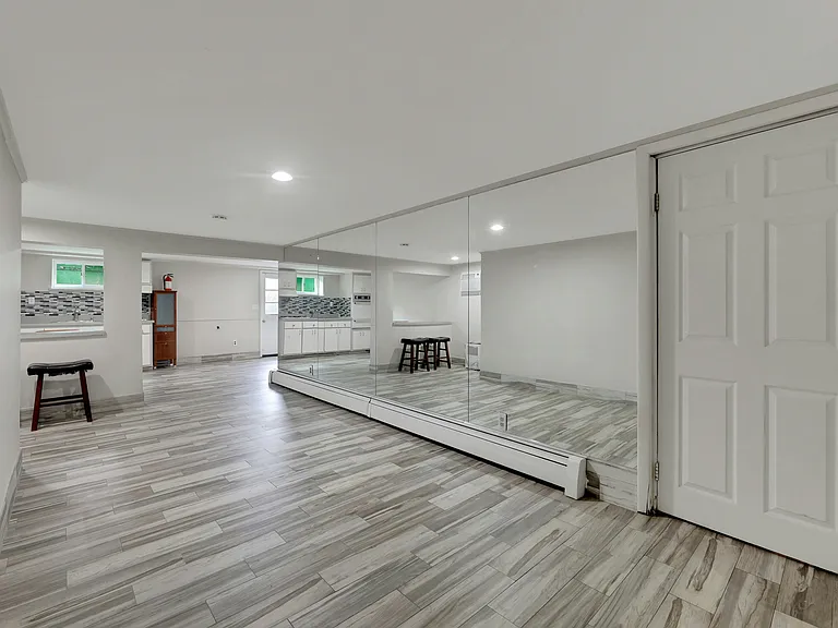 2 Carlen Ct #1 — Photo 16