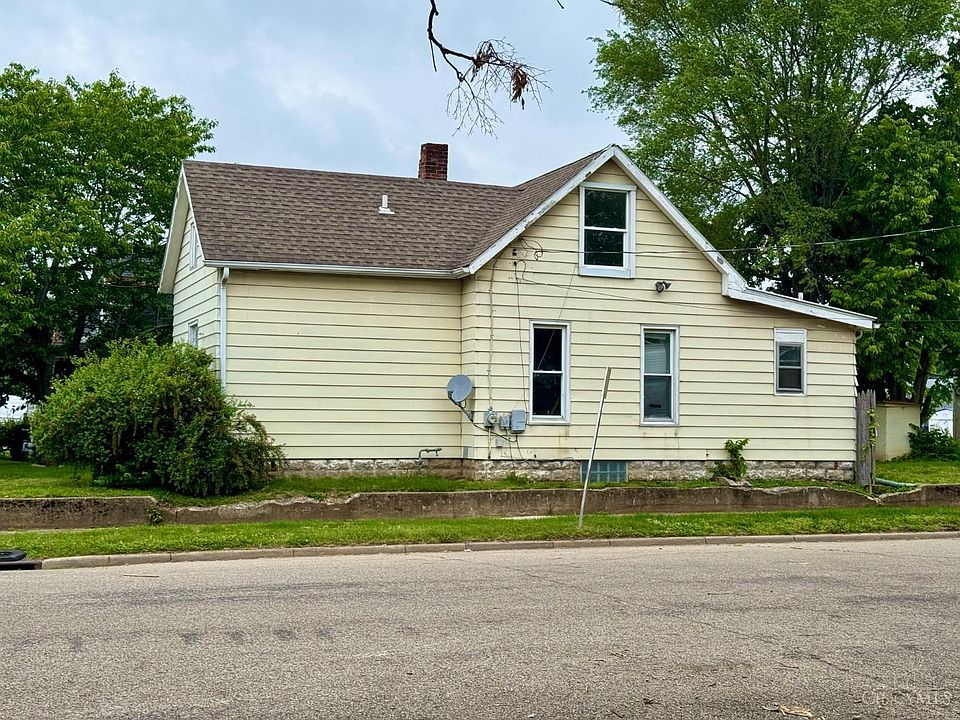 2nd image of 701 Washington St