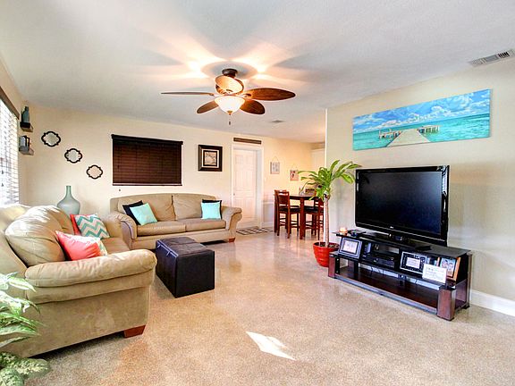 2nd image of 4 Palm Ave