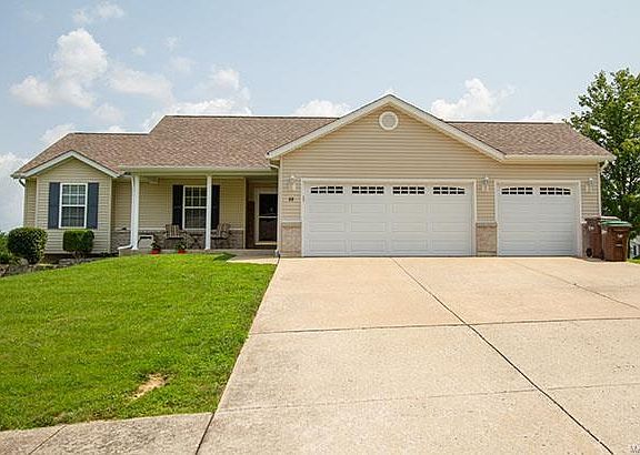 2nd image of 56 Robin Hood Dr