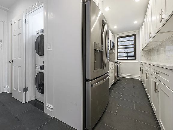 5th image of 27 W 96th St APT 11A