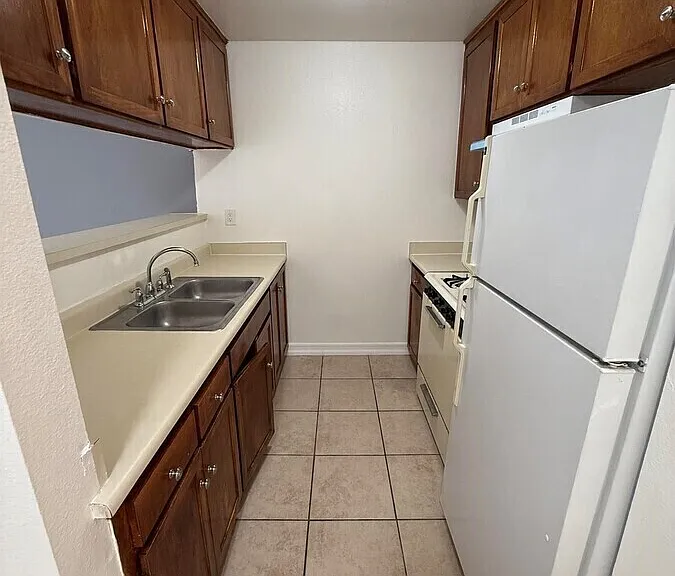 3350 Drew St #303 — Photo 2