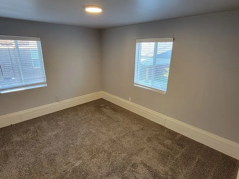221 N Quince St — Photo 21