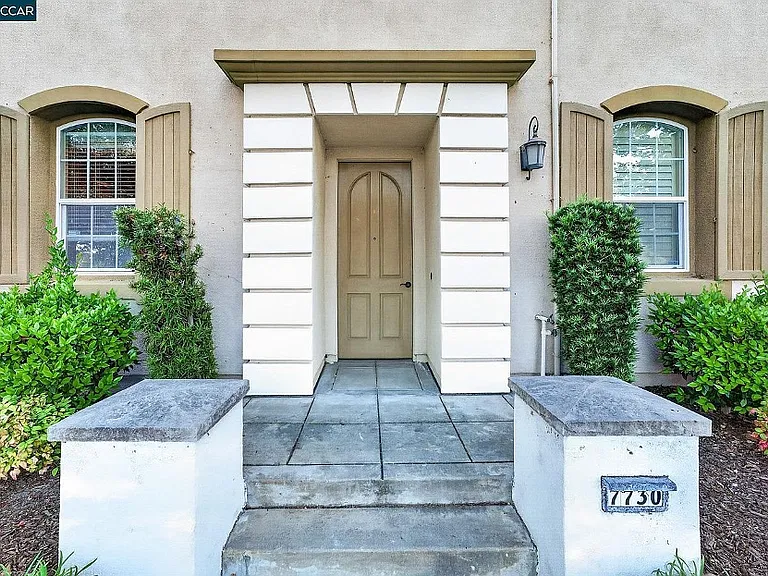 7730 Stoneleaf Rd — Photo 29