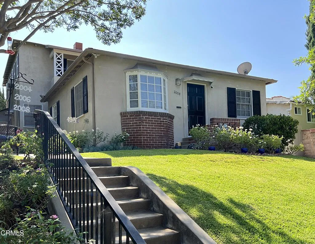 1 bed, 1.0 bath, 795 sqft, $2,450 — Photo 1