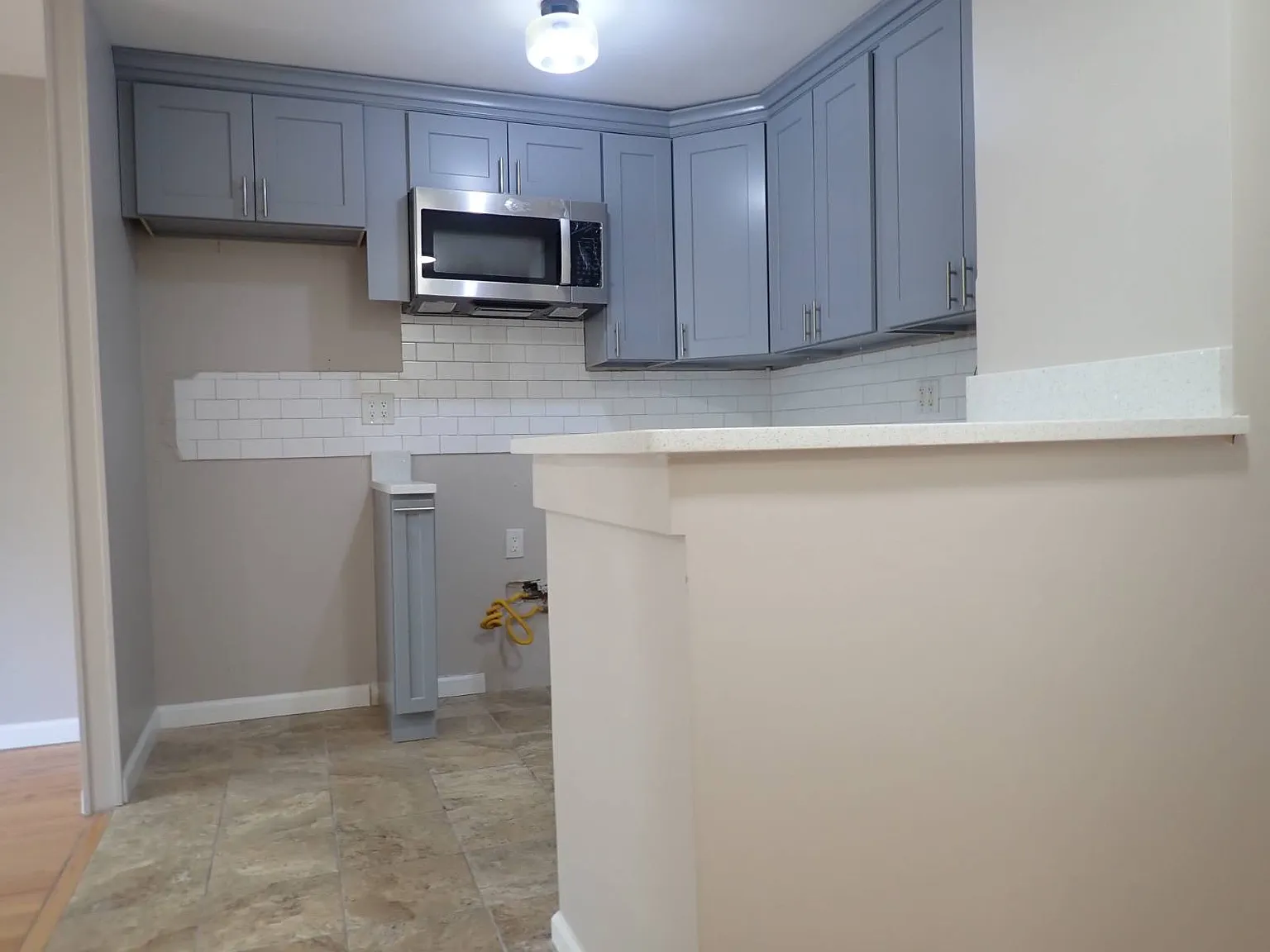 2 bed, 1.0 bath, $3,100 — Photo 4