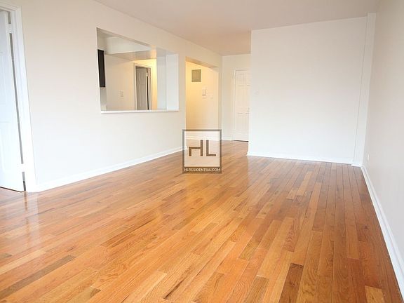 3rd image of 4125 Case St #4/L