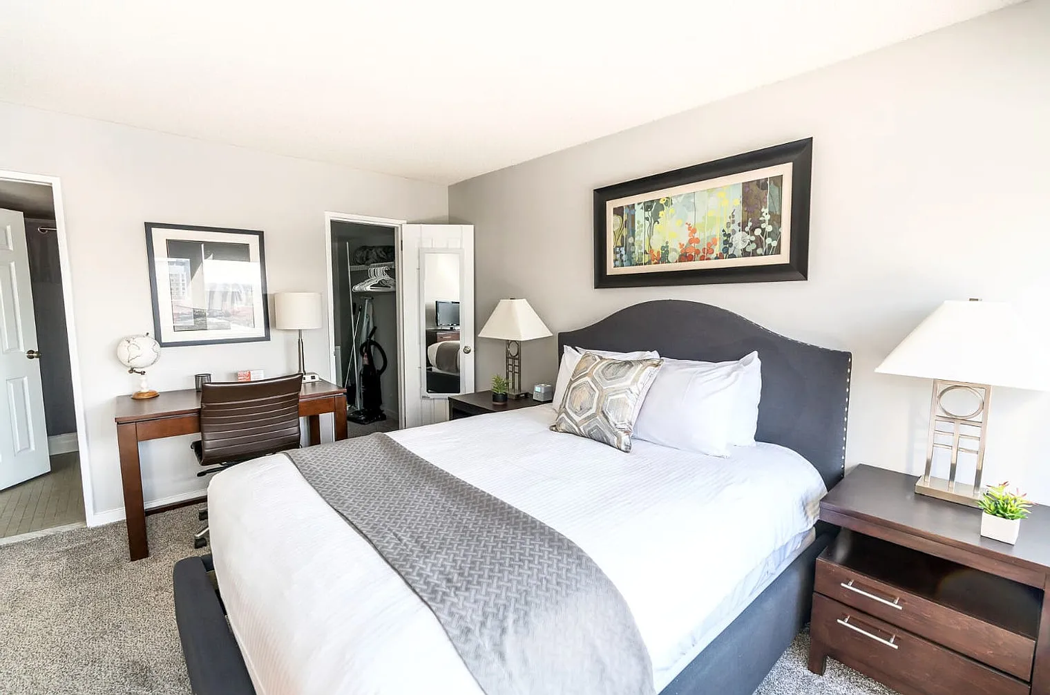 1 bed, 1.0 bath, 592 sqft, $3,468 — Photo 4