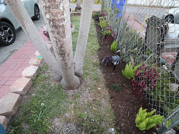4th image of 3054 NW 15th St