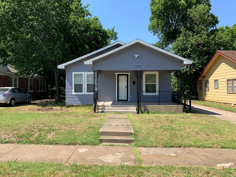 1st image of 1223 NE 18th St