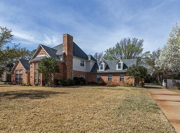5th image of 803 Pearl Dr