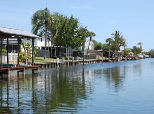 1630 Pelican Dr, Merritt Island, FL 32952