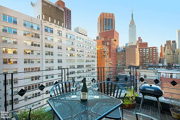 1st image of 166 E 35th St APT 16B