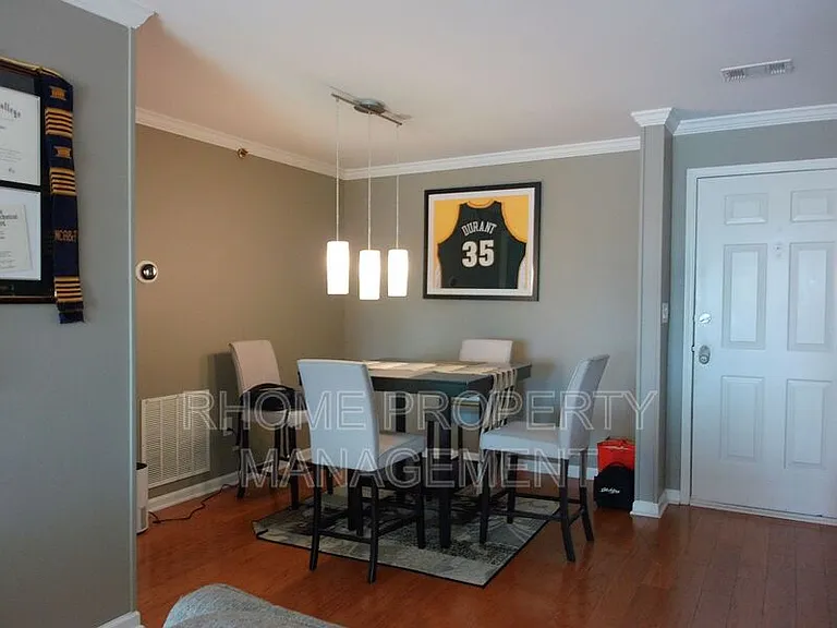 1418 Highland Bluff Dr SE — Photo 7